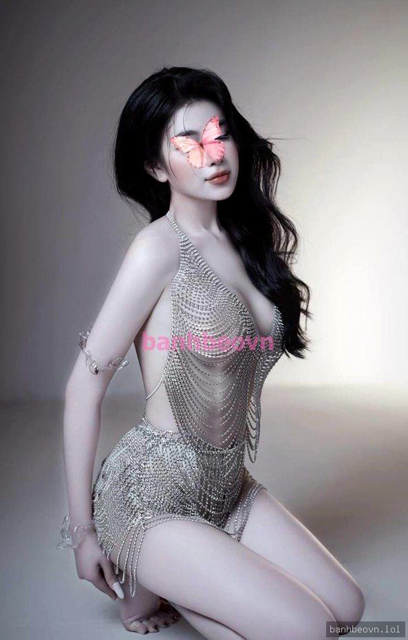 Tuệ San – gái gọi Ngũ Hành Sơn